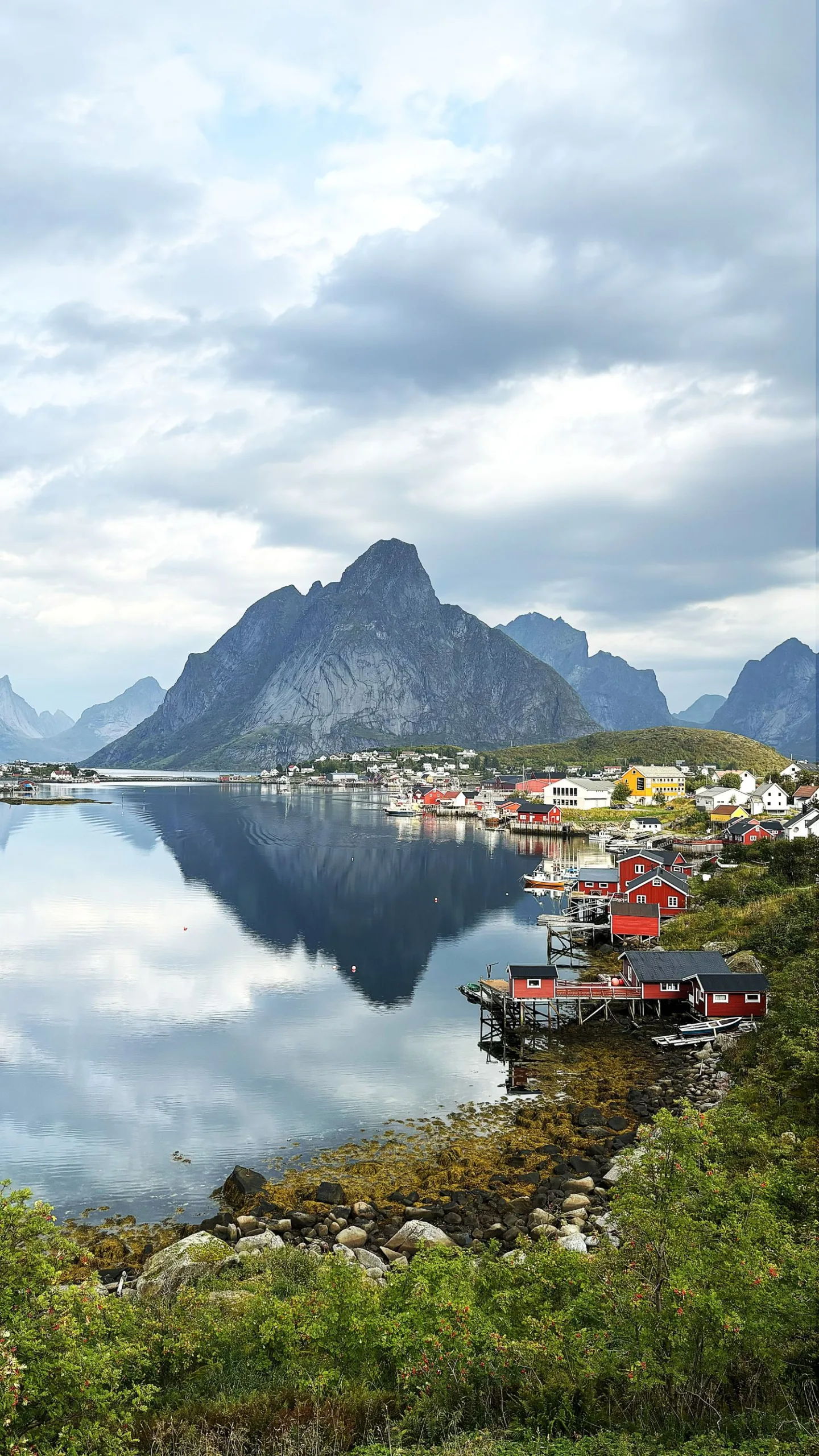 Ferry a Røst y Værøy: horarios, rutas y consejos