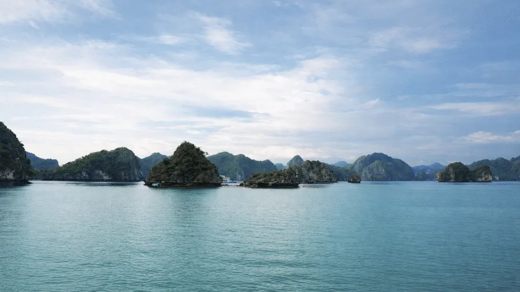 Paisaje de la bahía de Lan Ha en Vietnam