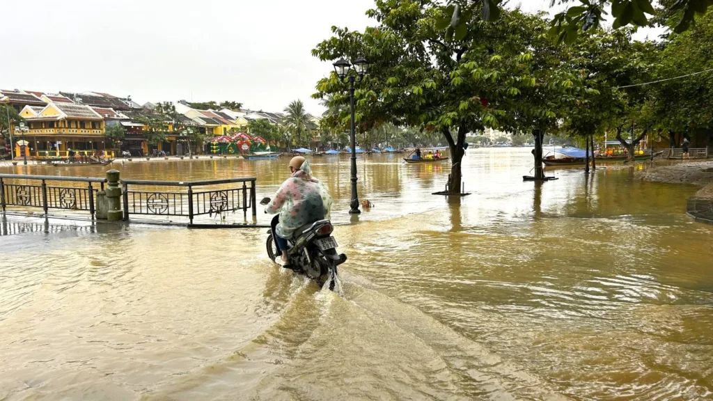 moverse en moto vietnam somtravelers