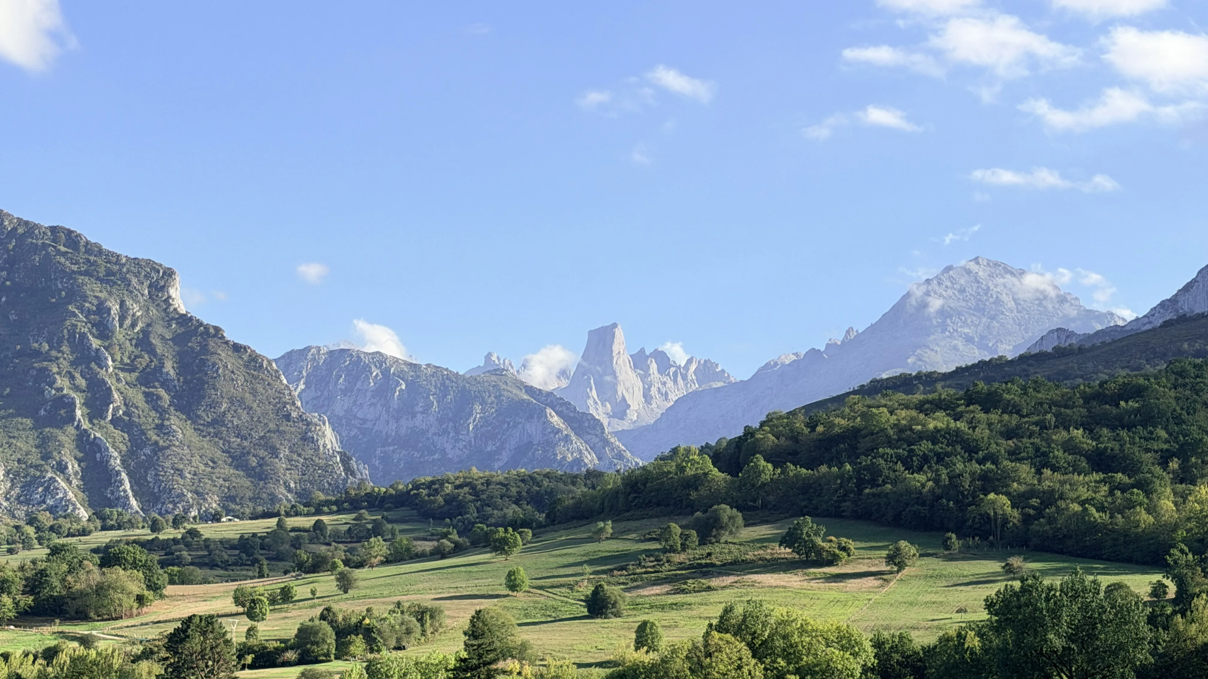 Picos de Europa en 7 días: ruta por libre, mapa y consejos